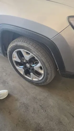 Rodas renegade com pneus
