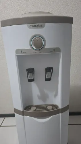 Bebedouro de Água Esmaltec de Coluna 