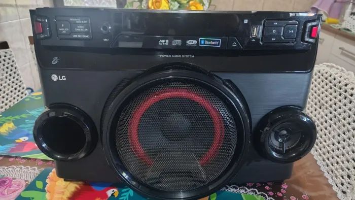 Som LG Xboom 220 RMS