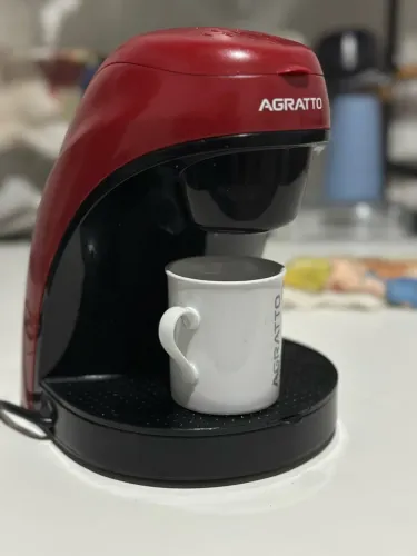 Cafeteira agratto com poucas vezes de uso
