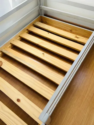 Cama Montessoriana