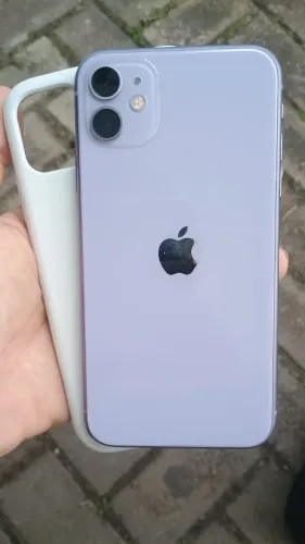 iPhone 11 roxo 64gb