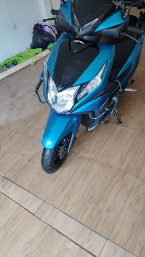 Honda elite modelo 2025 menos de 14.000km IPVA 26 PAGO