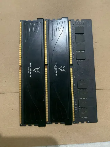 16gb de RAM ddr4 (4+4+8gb) 2666mhz