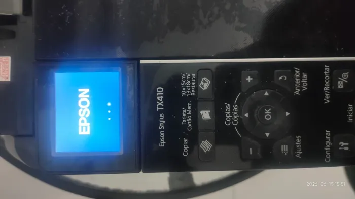 Impressora Epson stylus TX410 precisa de cartuchos de tinta tem usb