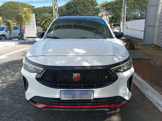 Fiat Fastback Abarth Turbo Flex 1.3 Aut. 2024