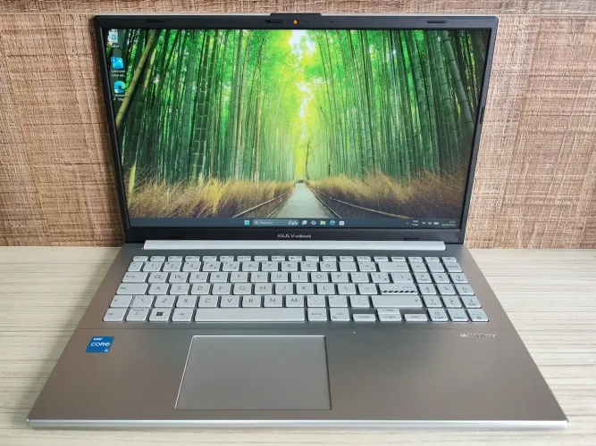 NOTEBOOK ASUS i3 12ª/8GB RAM/512GB SSD