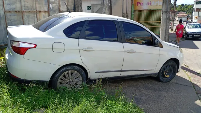 Fiat Grand Siena Essence 1.6 Flex 16V 2015