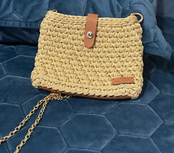 Bolsa de crochê elegante - Excelente estado