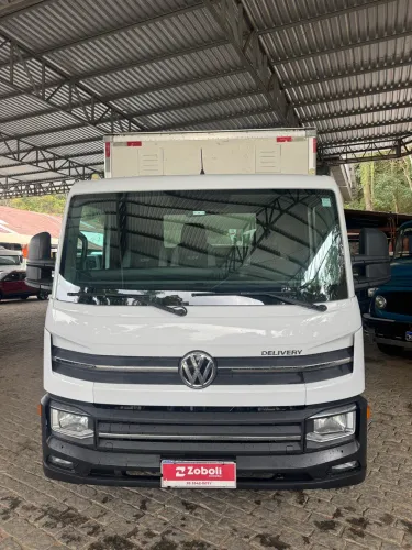VW Express Delivery Baú 2019