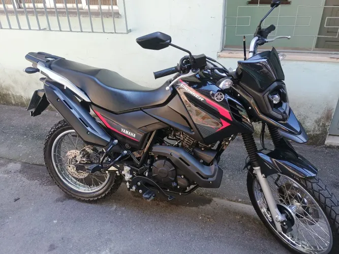 Yamaha crosser s muito nova 2025  único dono 
