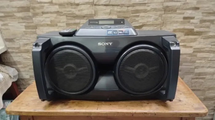 Aparelho de Som Sony FST-GTK1i 150W RMS com USB e Controle