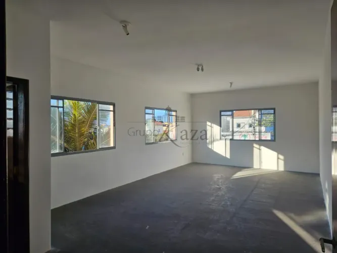Oportunidade - Salas Comerciais sobreloja - Bosque dos Eucaliptos - 4 Salas - 120,80m².