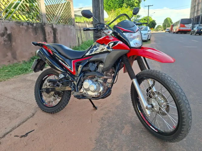 Vendo broz 160, ano 2020.