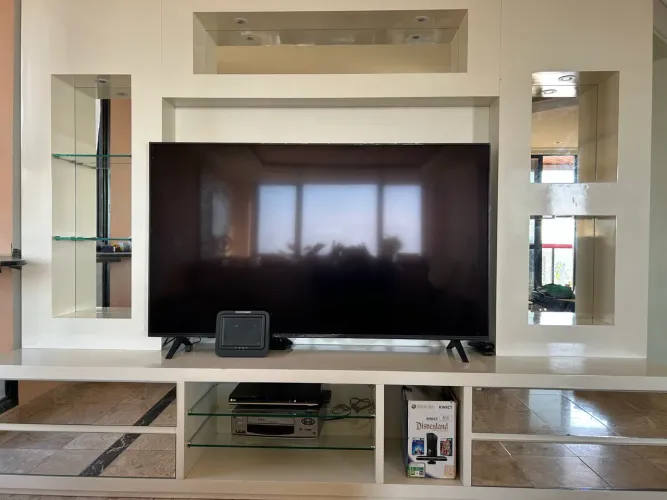 Rack Painel  laca branca para TV até 90 Polegadas com LED