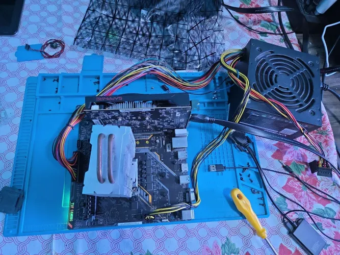 Placa mãe TUF h310m-plus gaming/br com defeito.