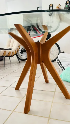 Mesa Tok&Stok Pampulha vidro + madeira maciça | Oportunidade