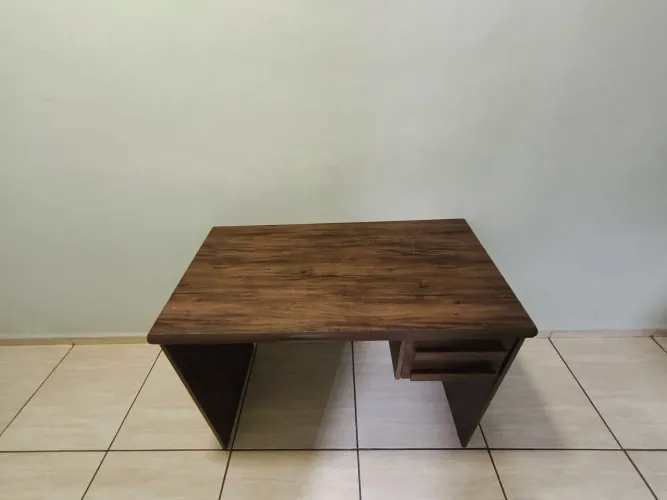 Mesa de Escritório - USADA