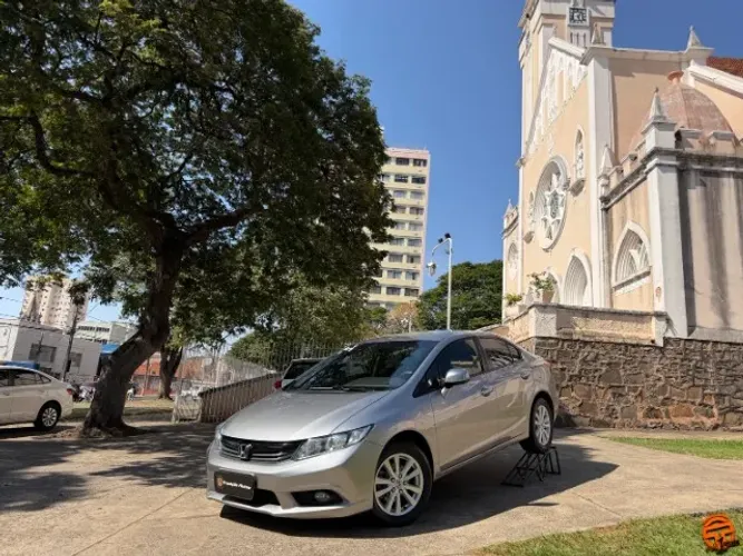 Honda Civic Sedan LXS 1.8/1.8 Flex 16V Aut. 4P 2014