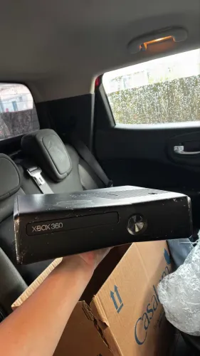 Xbox 360 Slim ? Para Conserto ou Retirada de Peças
