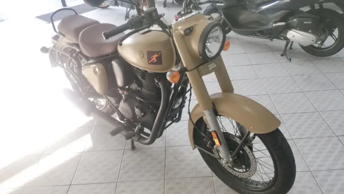 Royal Enfield Clássic 350 Signals 2023 único dono.