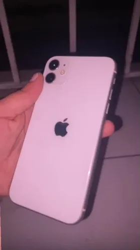 Vende-se ou troco iPhone 11