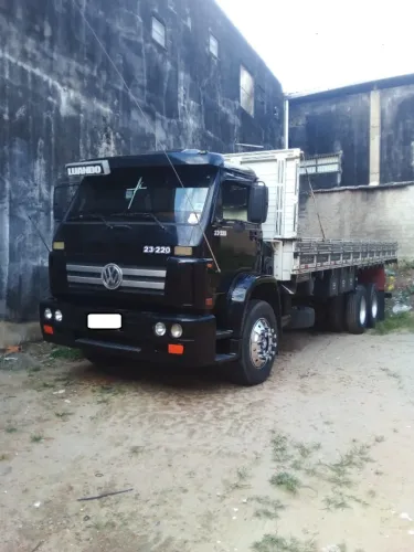 Volkswagen 23-220 6x2 2005 Motor Cummins Truck