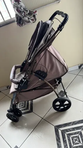 Carrinho de bebê galzerano