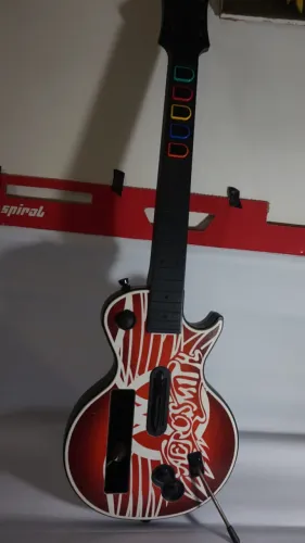 Guitarra Wii (Guitar Hero Aerosmith)