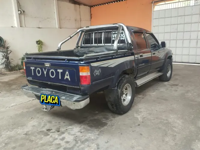 Toyota Hilux CD 4X4 2.8 Diesel Mec. 1996
