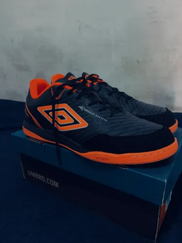 Tênis Futsal Umbro Neo-Comfort! Novo na Caixa! ?