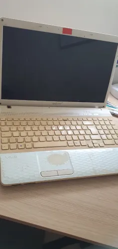 Notebook para retirada de peças- VAIO - 80,00