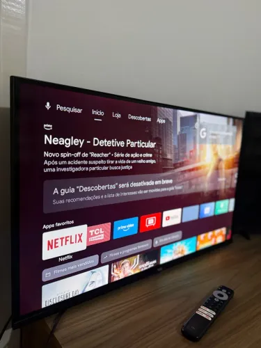 ? Smart TV 32" - Completa + Suporte de Parede