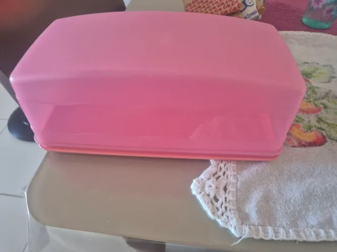 Porta pão tupperware