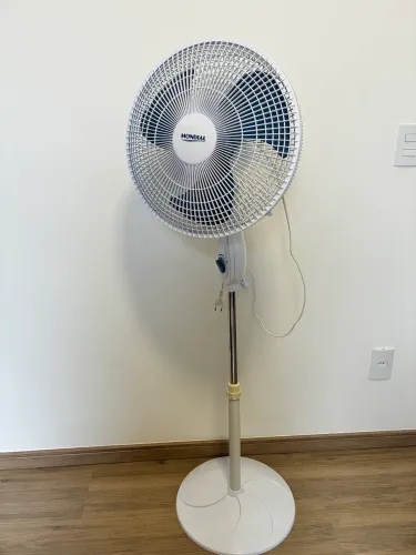 Ventilador de Pedestal Mondial