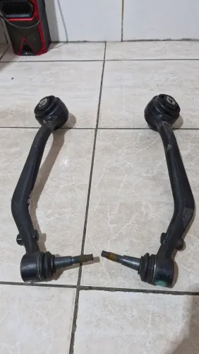 Par de Braços dianteiros Camaro 2010-2015