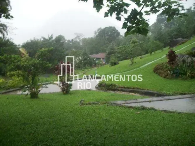 Barreira | Sítio 5 quartos, sendo 5 suites