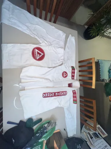 Kimono Jiu-Jitsu