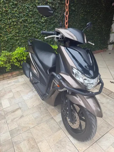 Yamaha Fluo no estado de zero km