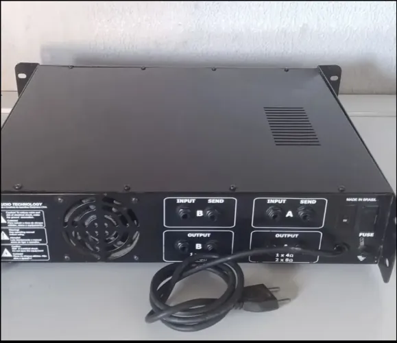 Amplificador de Potência LL audio