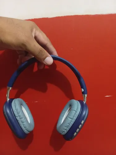 Vendo Fone de Ouvido Bluetooth  sem fio com Grave Potente.
