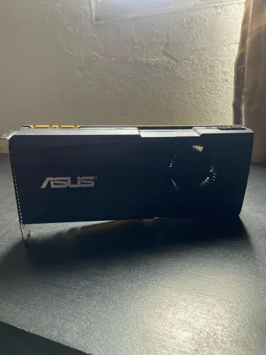 Placa de Vídeo ASUS GeForce - Para Teste ou Manutenção