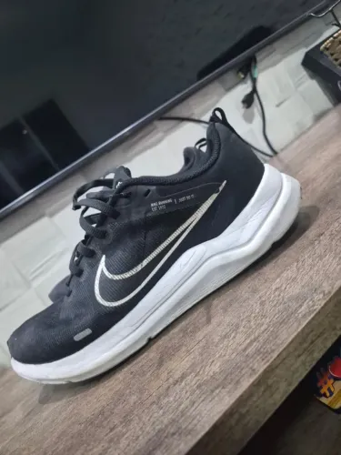 Tenis esportivo nike