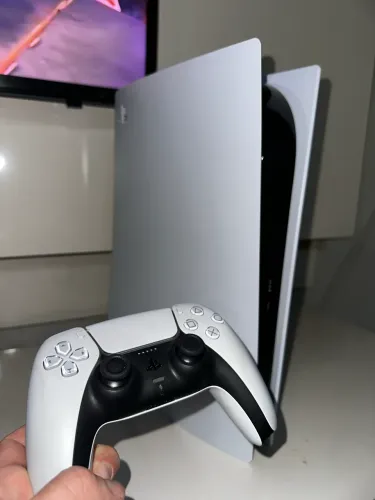 3. PS5 em Estado de Novo + Controle Original - Oportunidade!