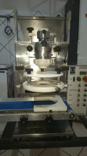 Salgadeira - Máquina de salgados Maqtiva SR 3.0 - 220 V - com acessórios