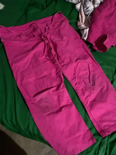 Kimono rosa A2+ faixa branca A2