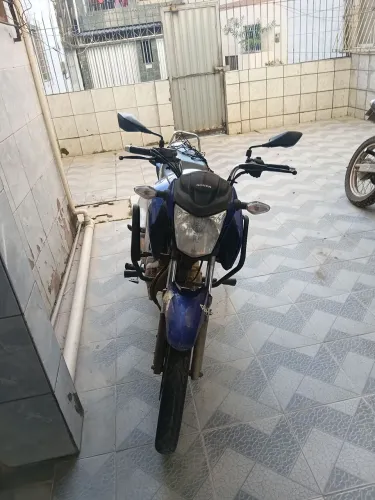 Vendo fan 160 2022 bem conservada única dona