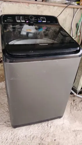 Estou vendendo essa máquina de lavar roupa Panasonic 12 kg 
