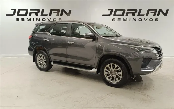 Toyota Hilux SW4 4X4 2.8 Diesel 2024