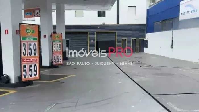 Posto de combustivel com lojas